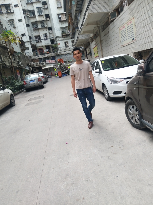 突然的自我的第三张照片--霞浦婚介网