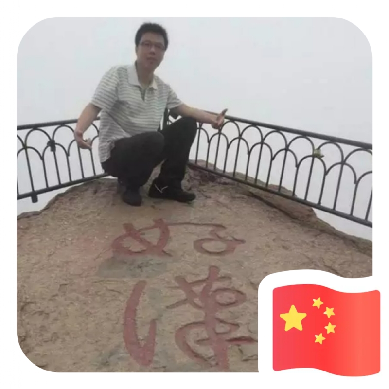 一只小虎牙的第一张照片--霞浦婚介网