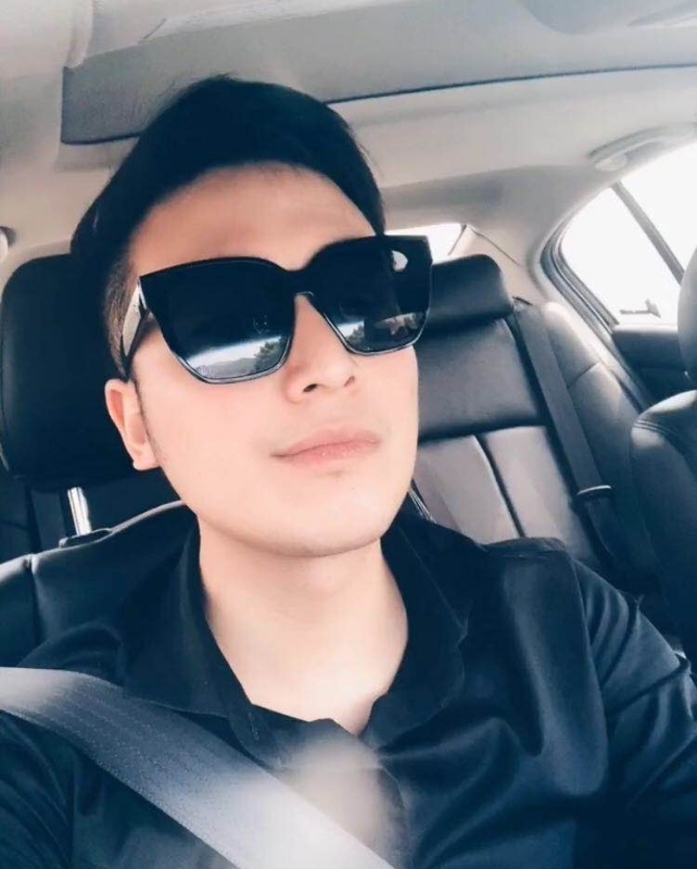 沉稳的第一张照片--霞浦婚介网