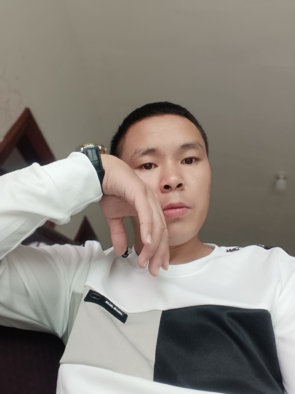 冷漠的第一张照片--霞浦婚介网