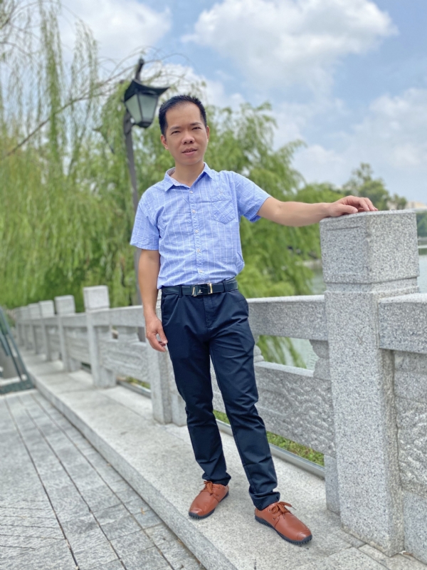 奇峰向阳的第一张照片--霞浦婚介网