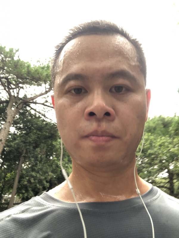 猩猩巨呃的第二张照片--霞浦婚介网