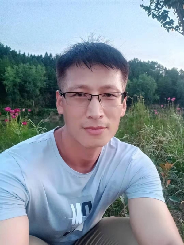 零零柒的第一张照片--霞浦婚介网