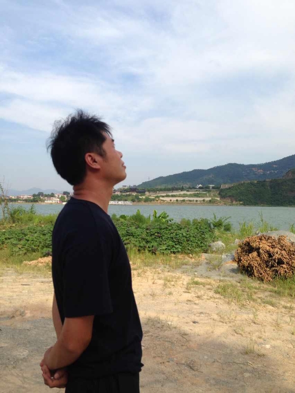雾里看花的第一张照片--霞浦婚介网