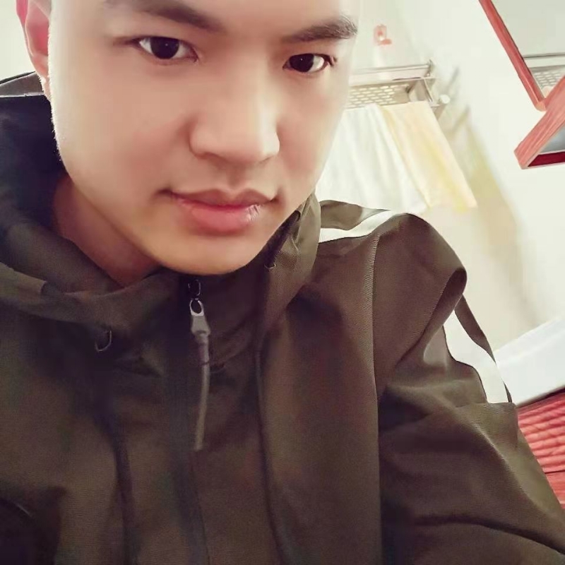 高大上的宅男的第一张照片--霞浦婚介网