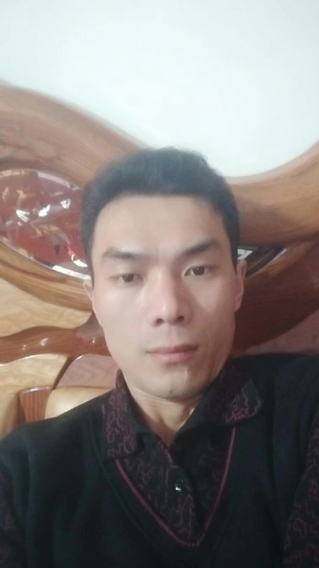 错把真心喂了狗的第四张照片--霞浦婚介网