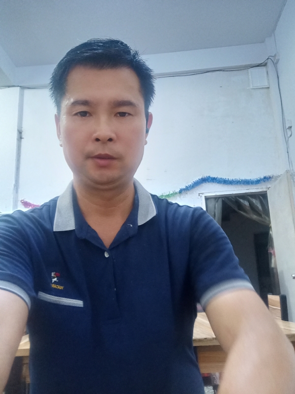 我是自强不息的第一张照片--霞浦婚介网
