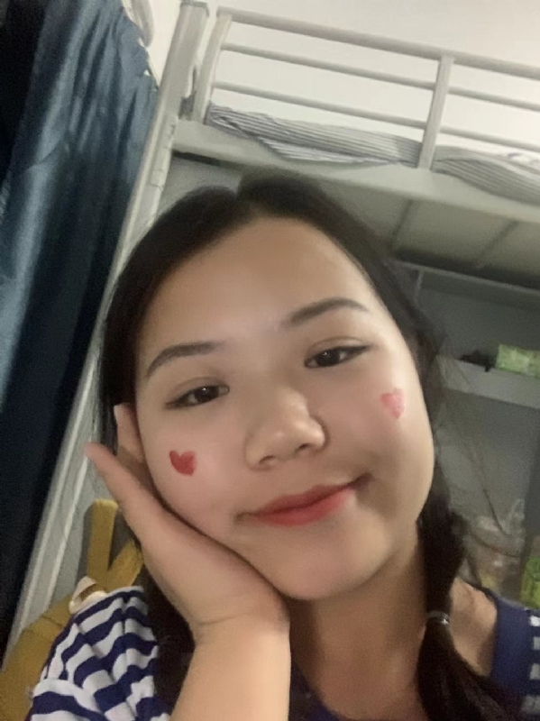 轻轻的一片云的第一张照片--霞浦婚介网