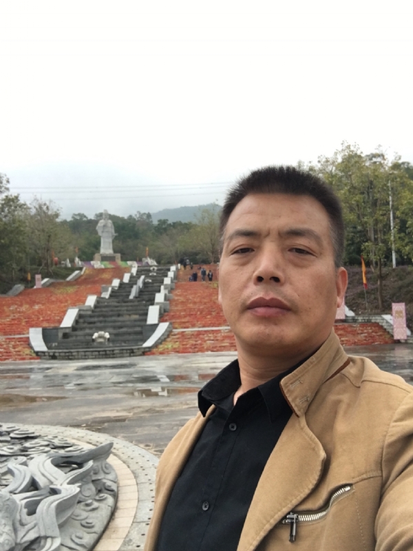 开心的松鼠的第一张照片--霞浦婚介网