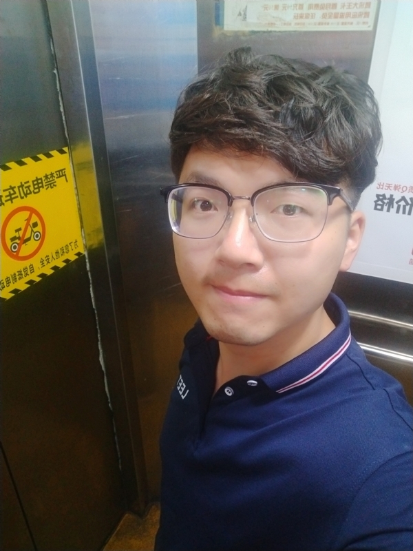 H先生的第二张照片--霞浦婚介网