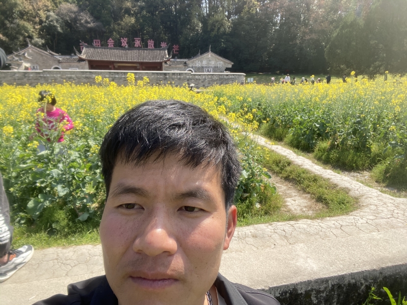 开心的第一张照片--霞浦婚介网