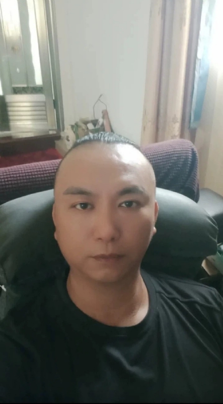 施逸森的第一张照片--霞浦婚介网