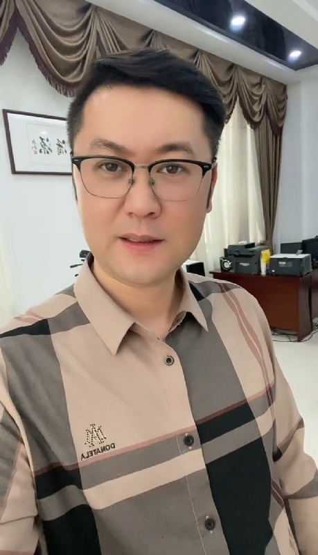 勤勉的第一张照片--霞浦婚介网