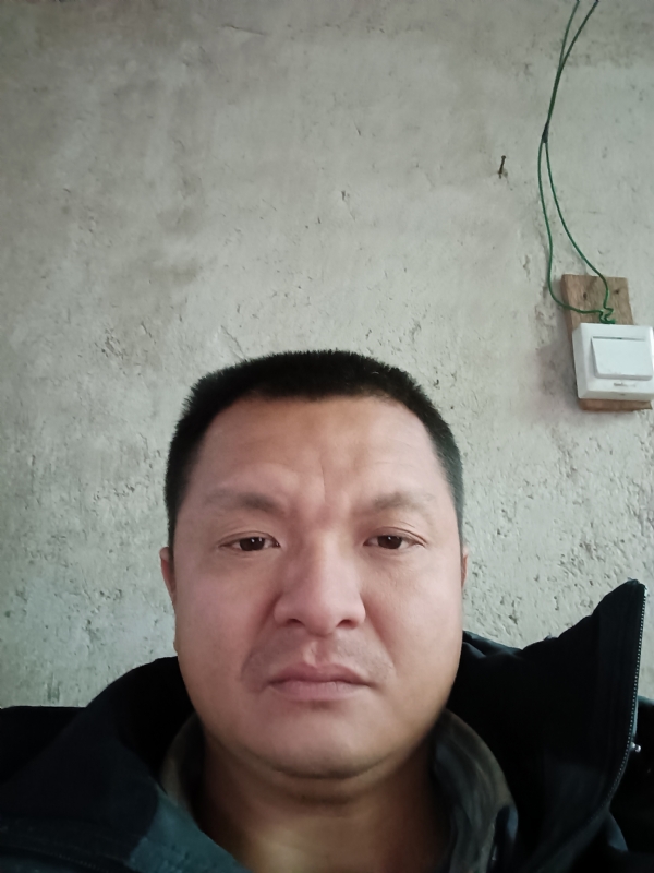 兰成龙的第三张照片--霞浦婚介网