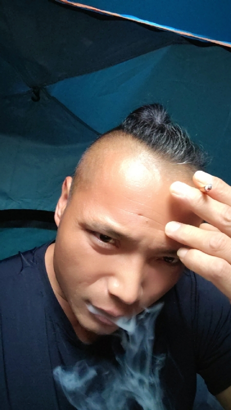 伯爵的第四张照片--霞浦婚介网