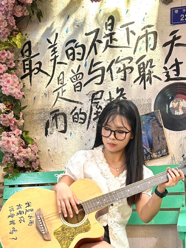 魔仙的第一张照片--霞浦婚介网